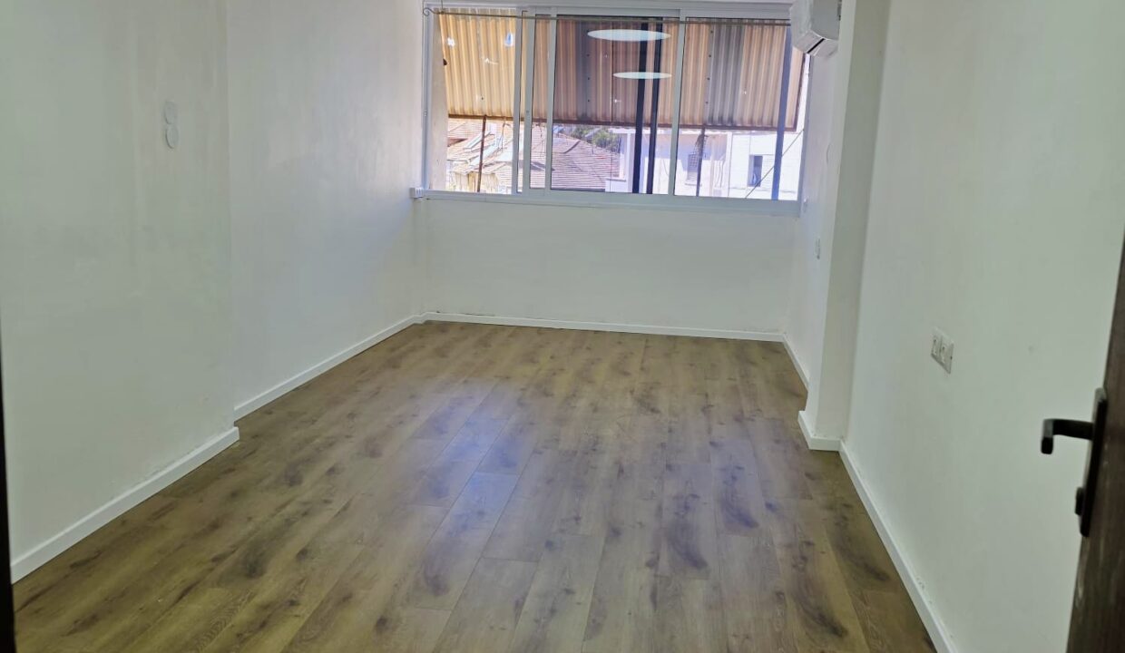 43a6894f-c33f-489f-aea3-b8ade673931f